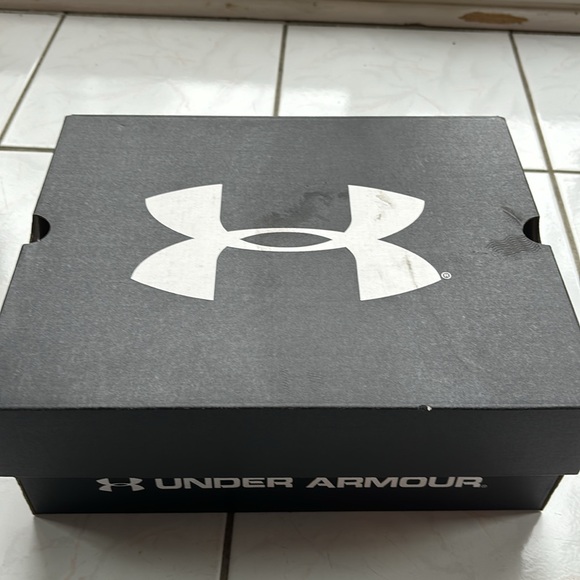 Under Armour Men's Leadoff Mid RM Baseball Cleats - Picture 4 of 4